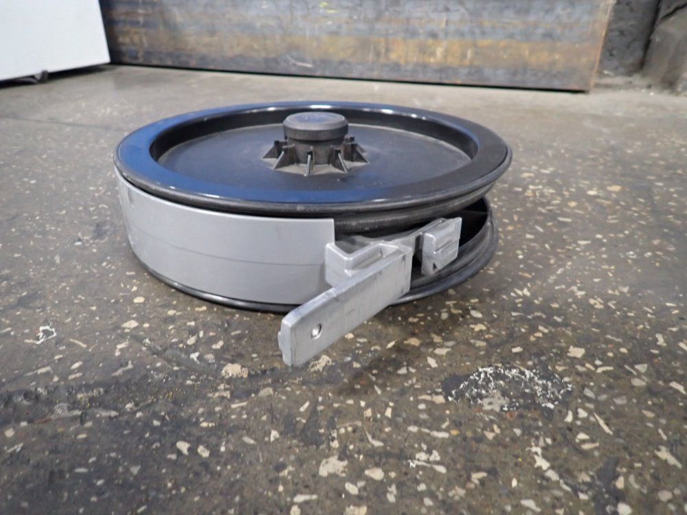 Curved Wheel Assembly