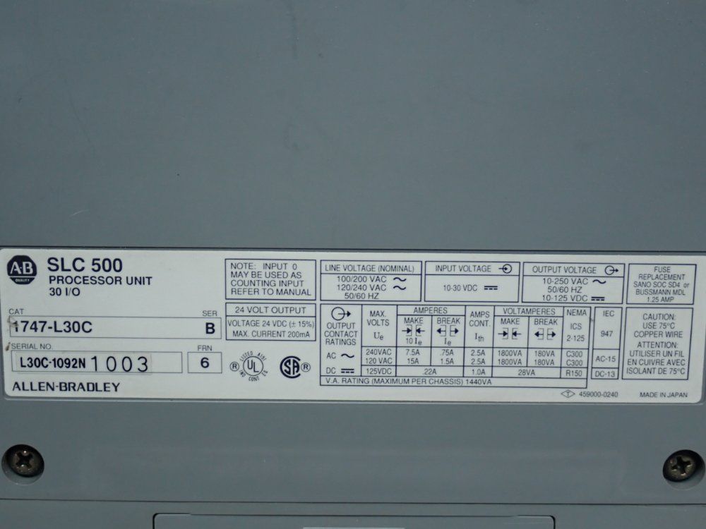 Allen Bradley Slc 500 Programmable Controller - 1747-l30c