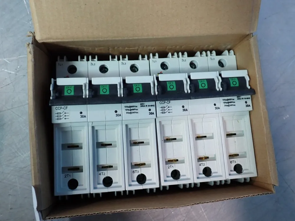 Cooper Bussmann Open Type Switch - Ccp-3-30cf