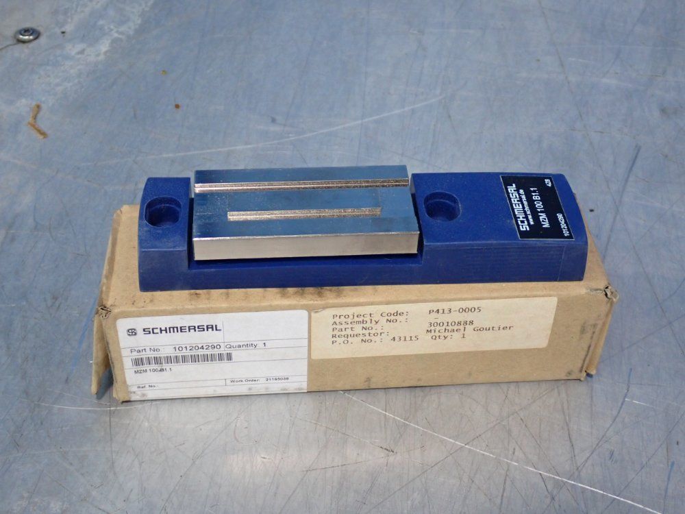 Schmersal Locking Guard - Mzm 100 B1.1