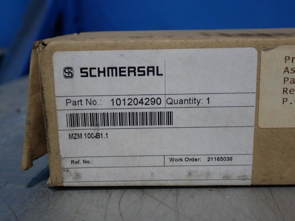 Schmersal Locking Guard - Mzm 100 B1.1