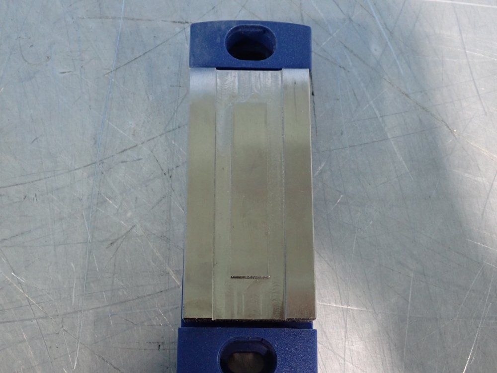 Schmersal Locking Guard - Mzm 100 B1.1