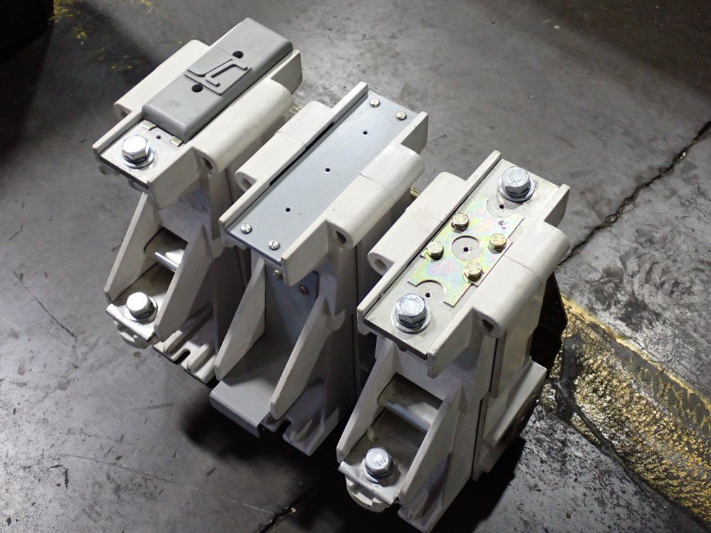 Joslyn Clark Circuit Breaker - Mvcl77uo32a25-125-125