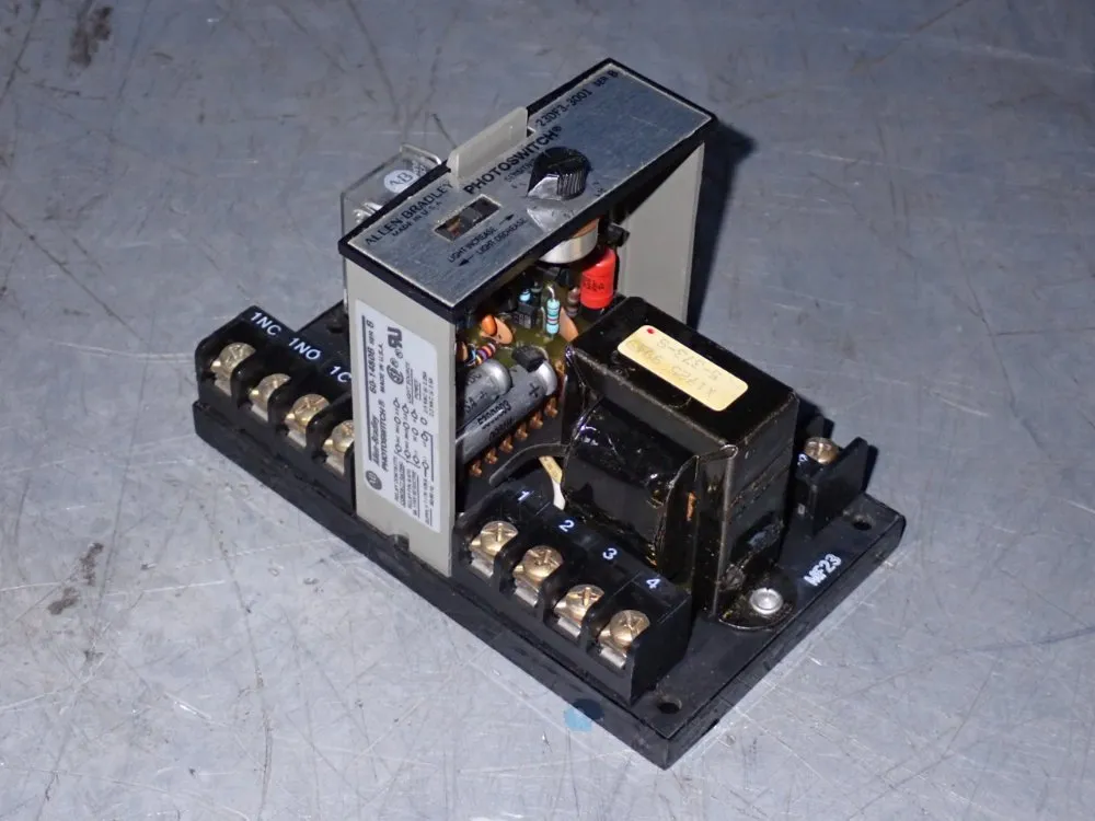 Allen Bradley Series B Photoswitch - 60-1480b