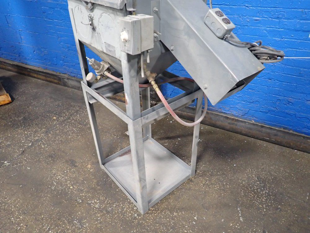 Trinco 19" X 17" X 18" Chamber Blast Cabinet - 20/88-st