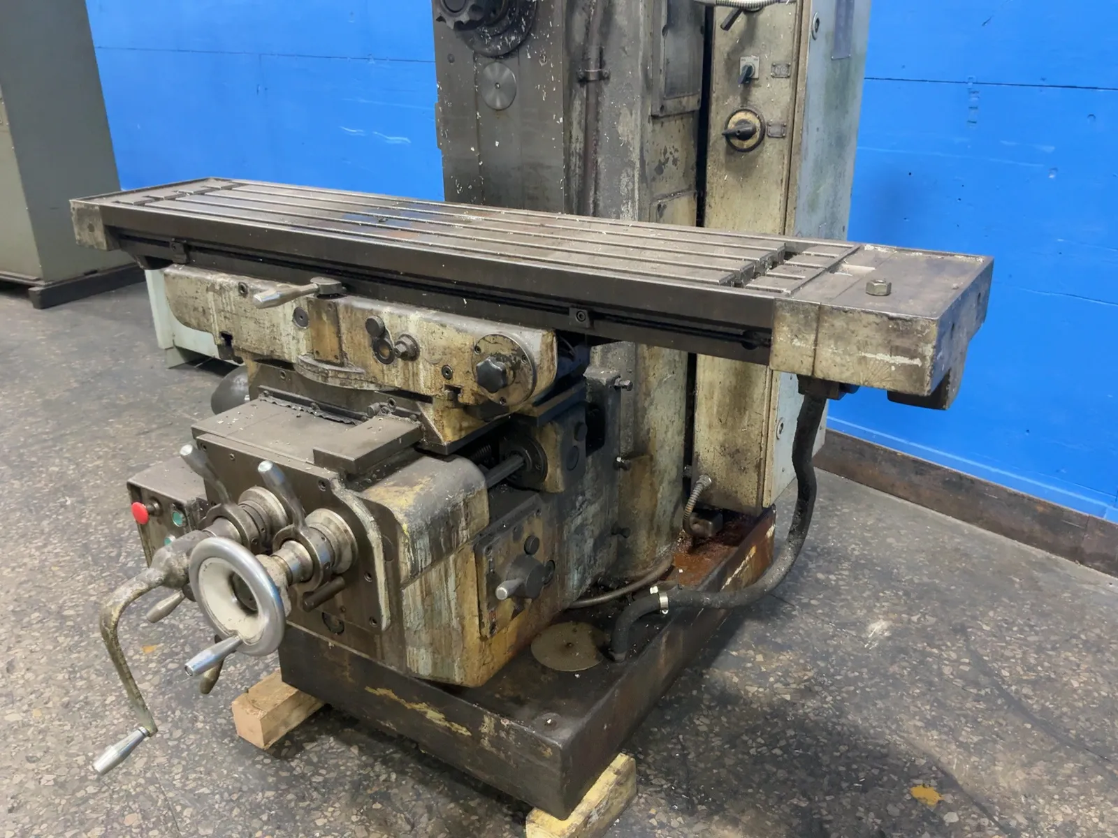 Polamco 50” X 13” Horizontal Mill - Fwd32
