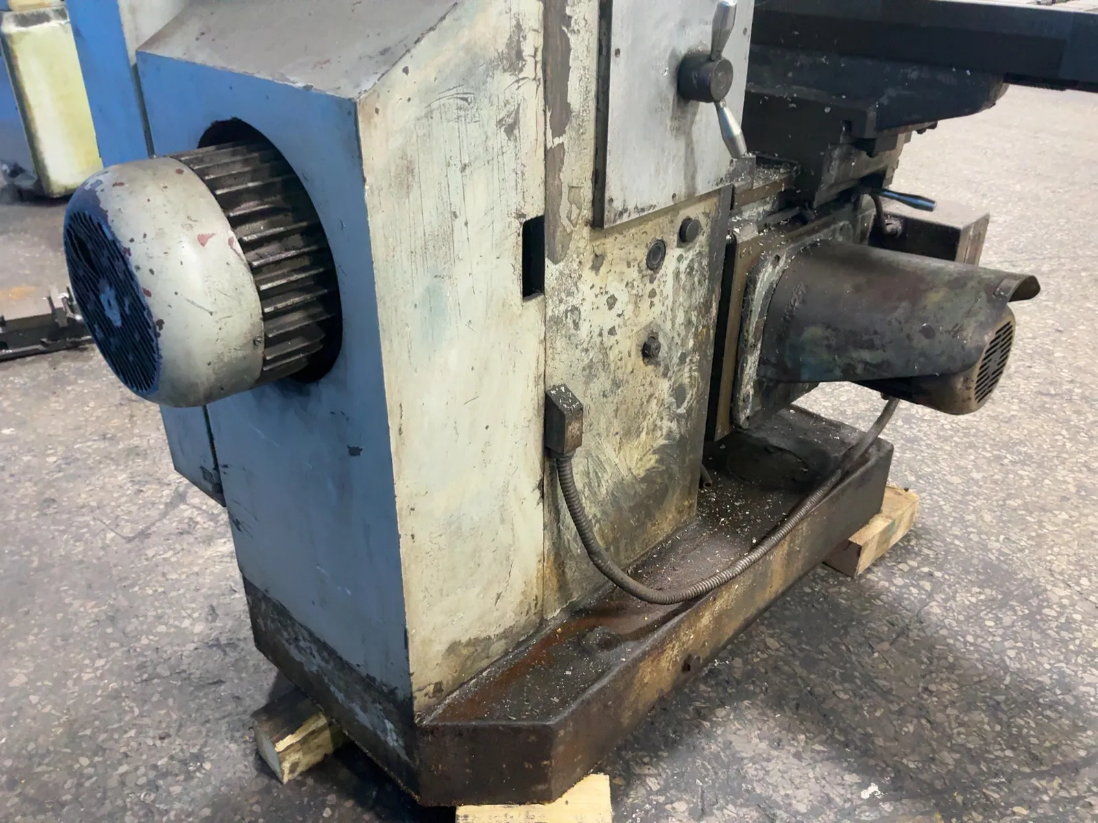 Polamco 50” X 13” Horizontal Mill - Fwd32