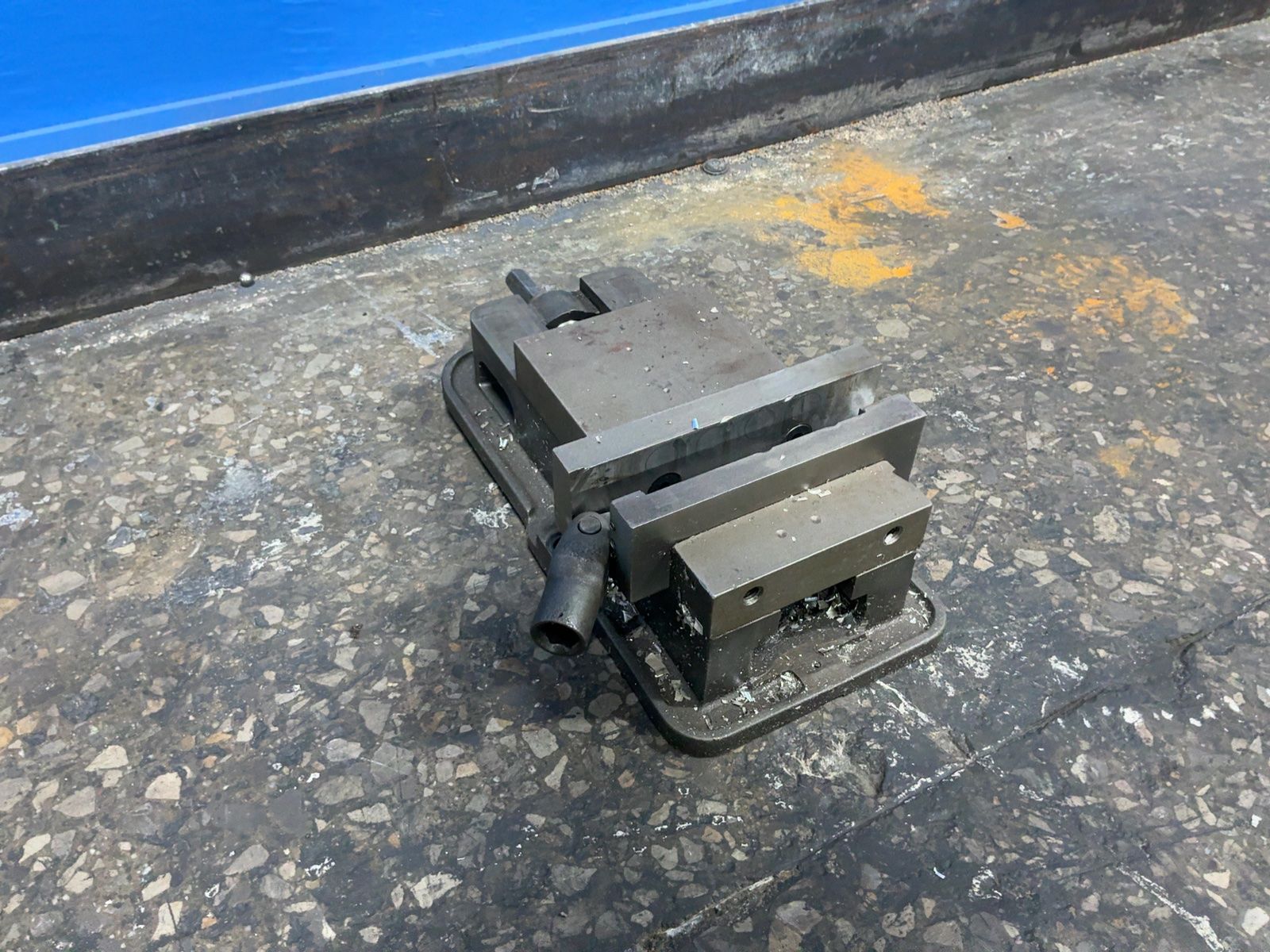9” Vise