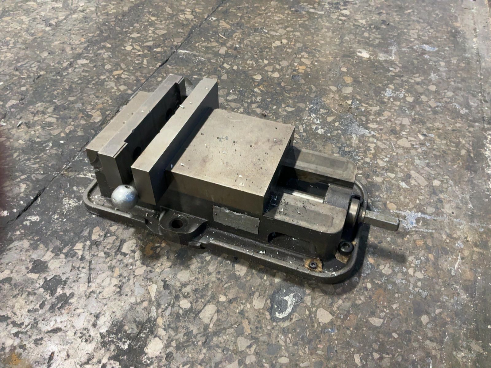 9” Vise