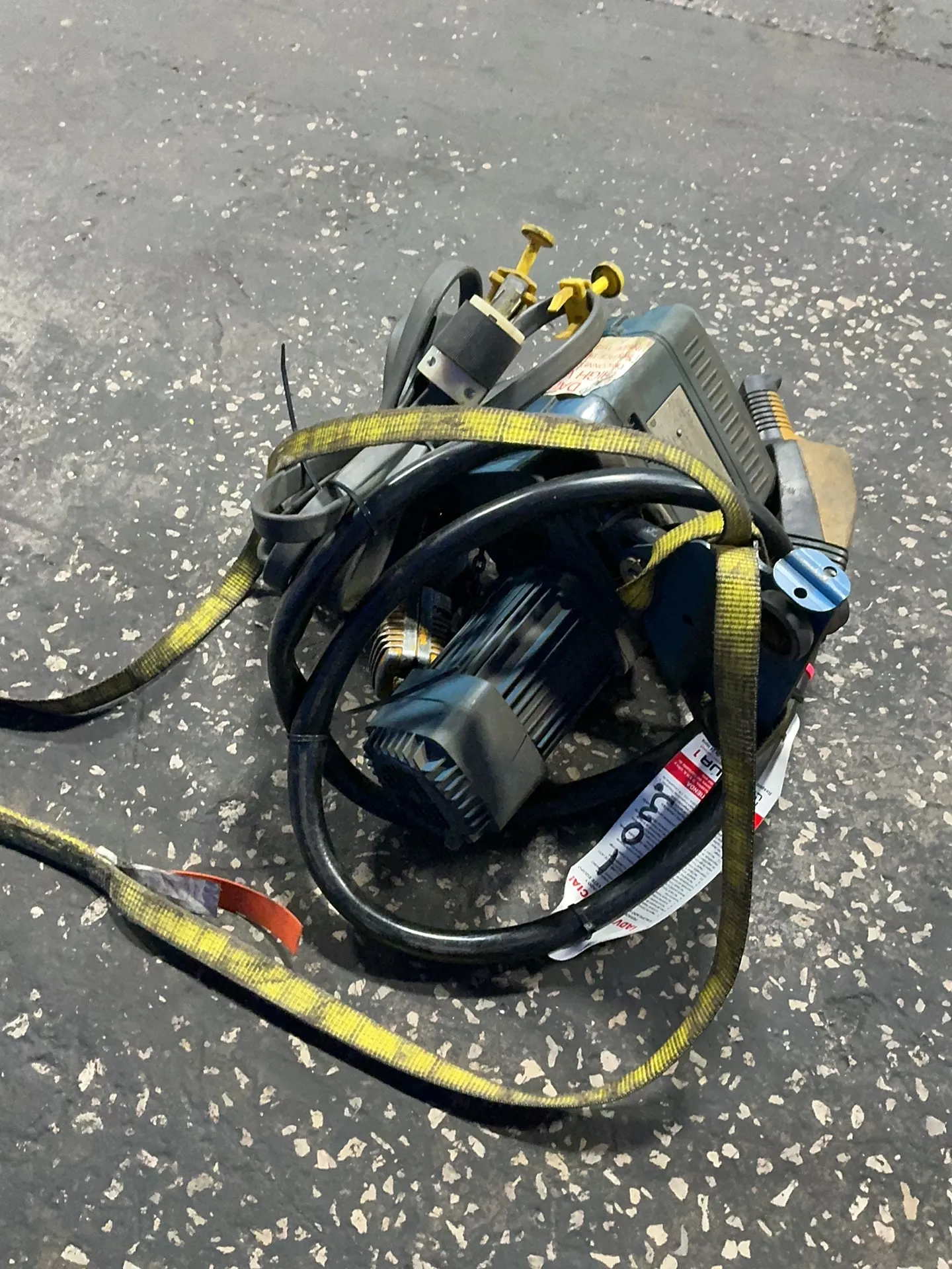 Demag 550 Lbs Electric Chain Hoist - Ukuw1-125 Kv1f4