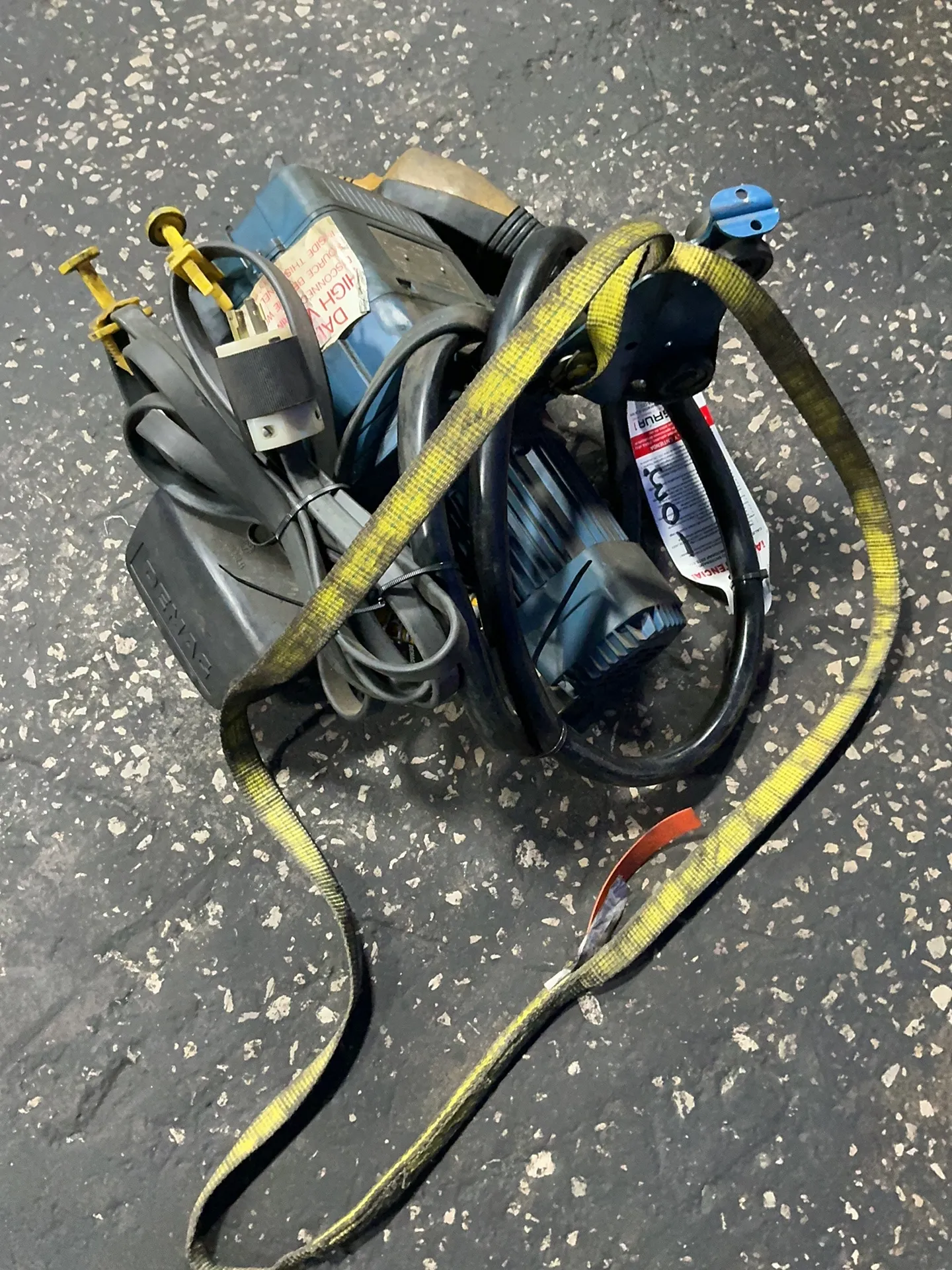 Demag 550 Lbs Electric Chain Hoist - Ukuw1-125 Kv1f4