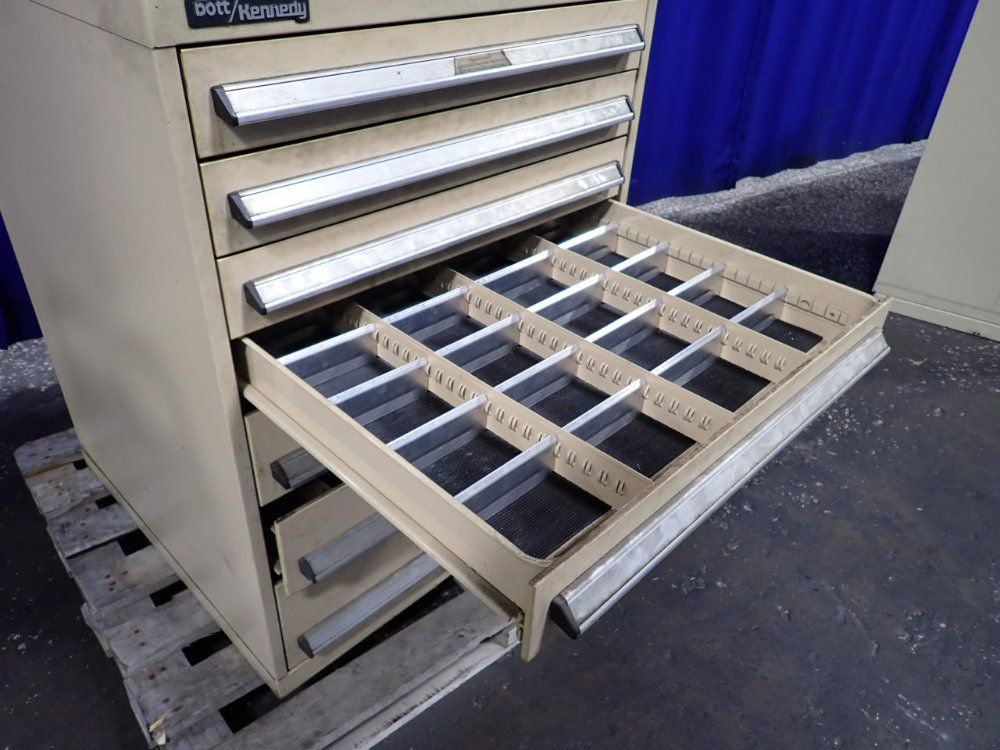 Bott/kennedy 7 Drawers Tool Cabinet