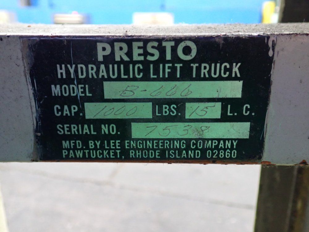 Lee Engineering Co. 1000 Lbs Hydraulic Lift Truck - B-666