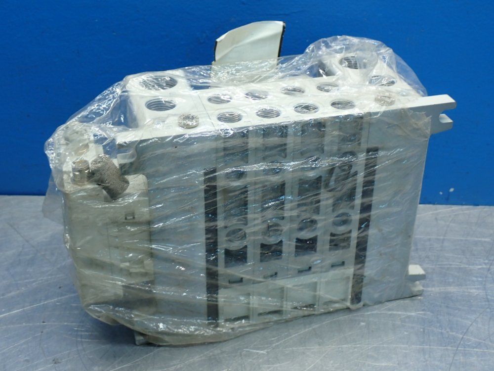 Smc Pneumatic Manifold - Vv5qc41-0403fsean-x132