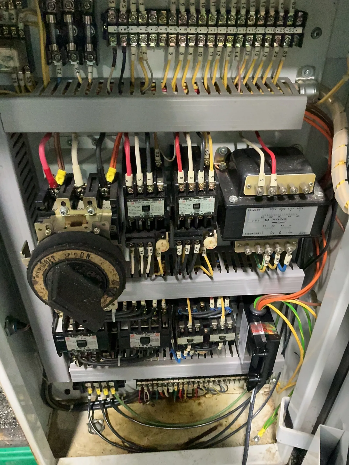 Supermax Horizontal Mill - Yc-2hu