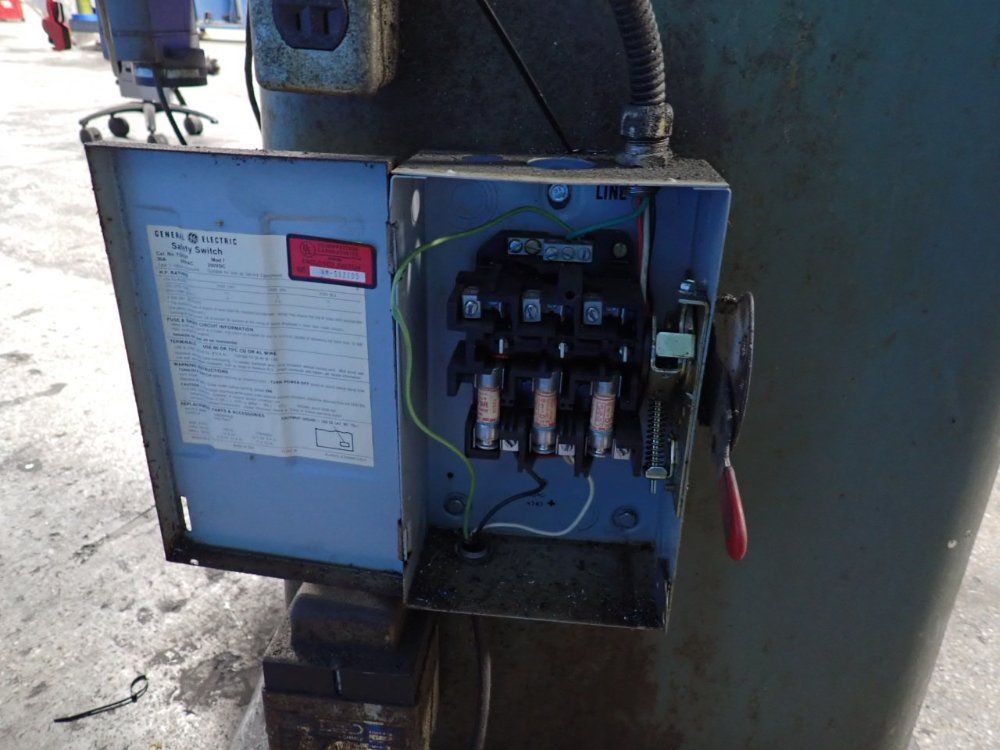 Comet 10" X 50" Vertical Mill