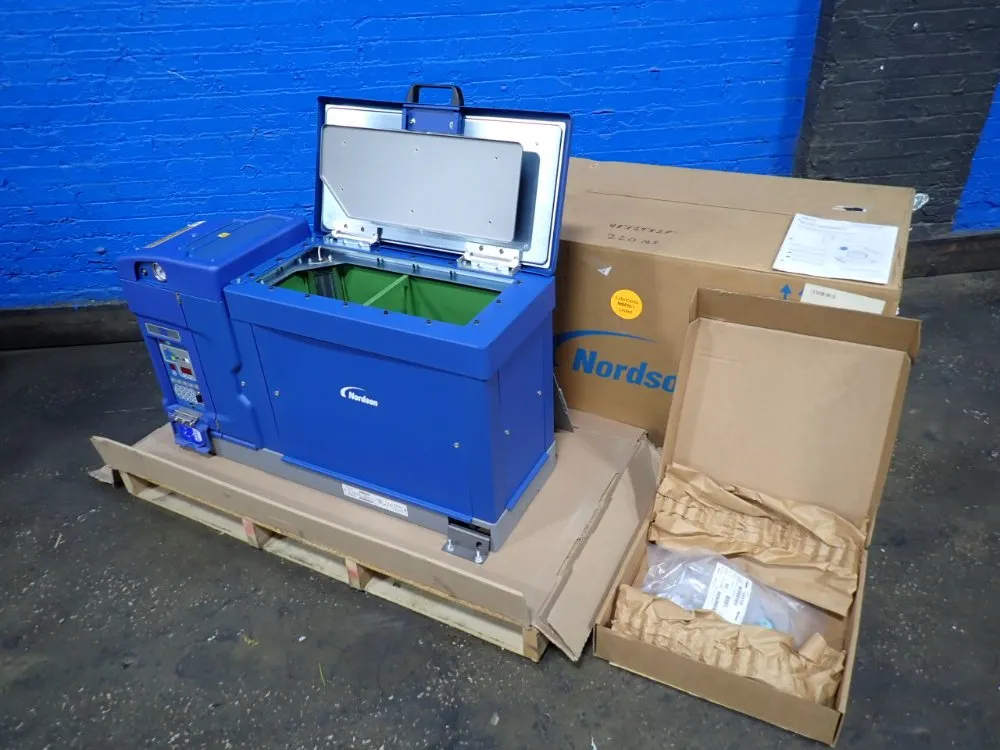 Nordson 19" X 8" X 12" Adhesive Melter - Problue 30 1049329