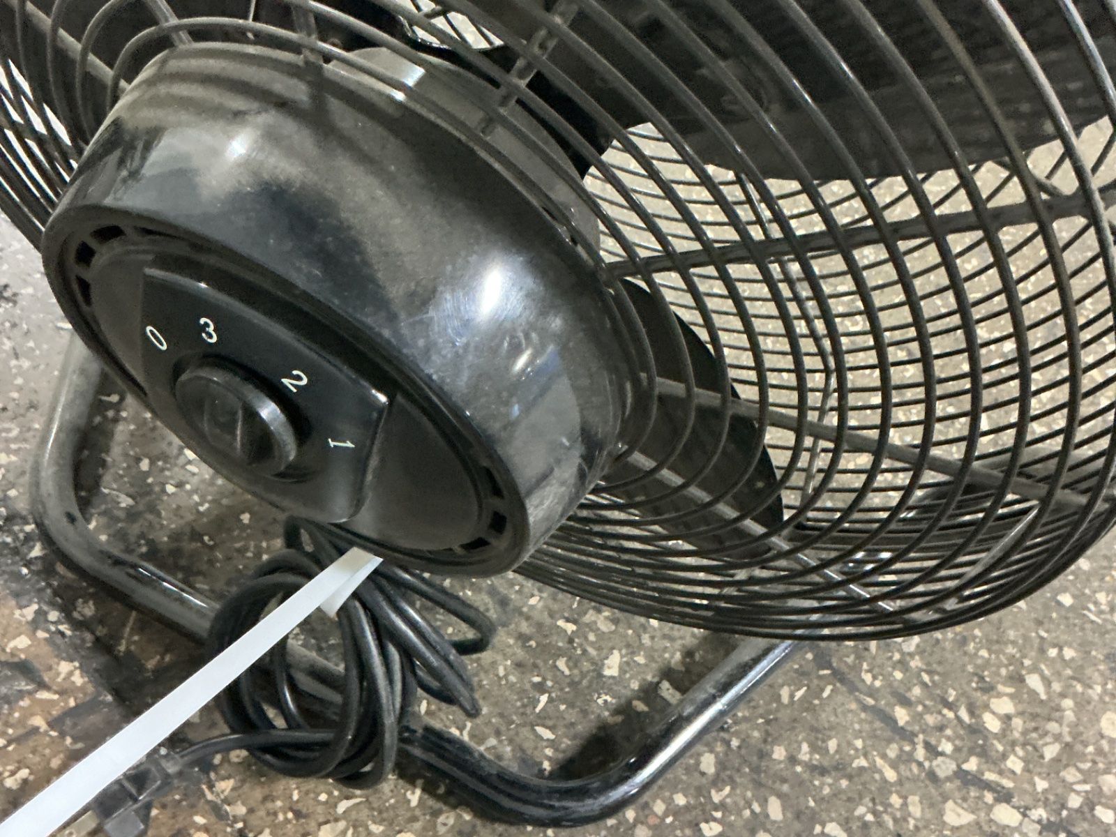 Air King 18” 18” Floor Fan - 9218e