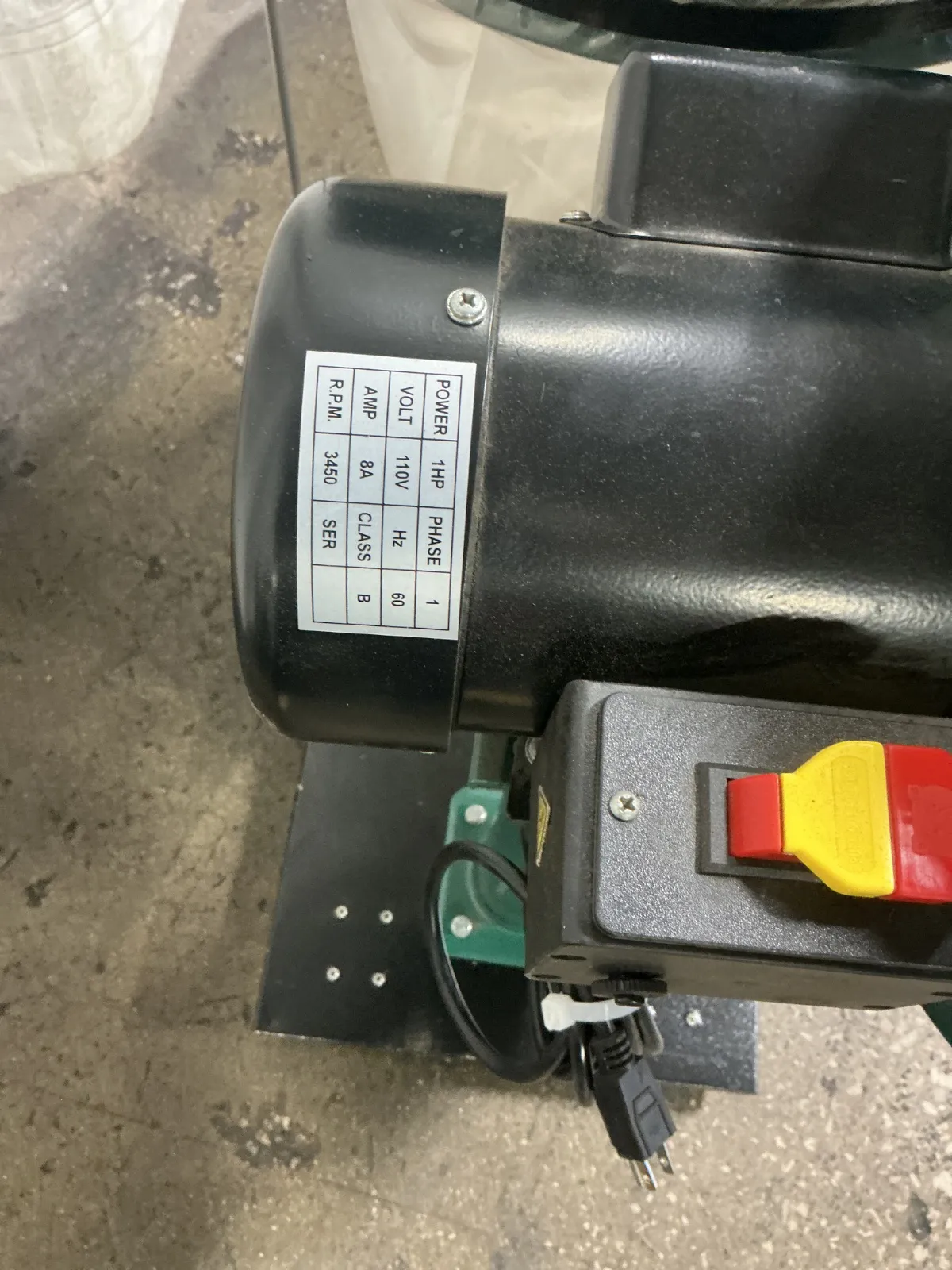 Grizzly Industrial 500 Cfm Dust Collector - G8027