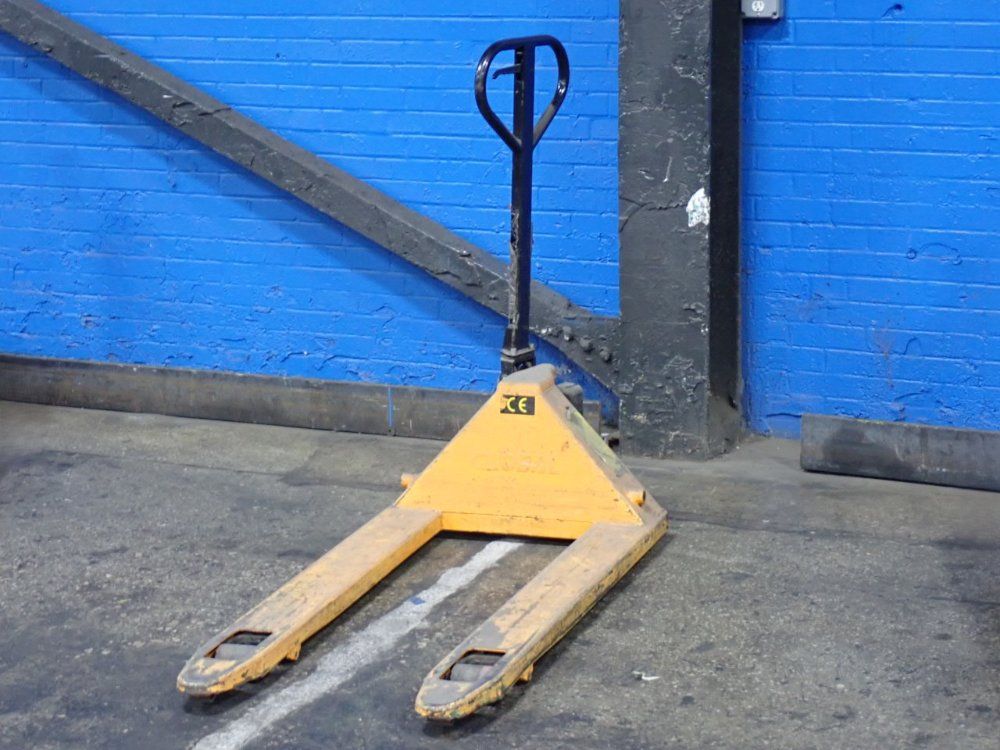 Global 5500 Lbs Pallet Jack