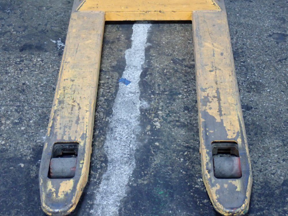 Global 5500 Lbs Pallet Jack