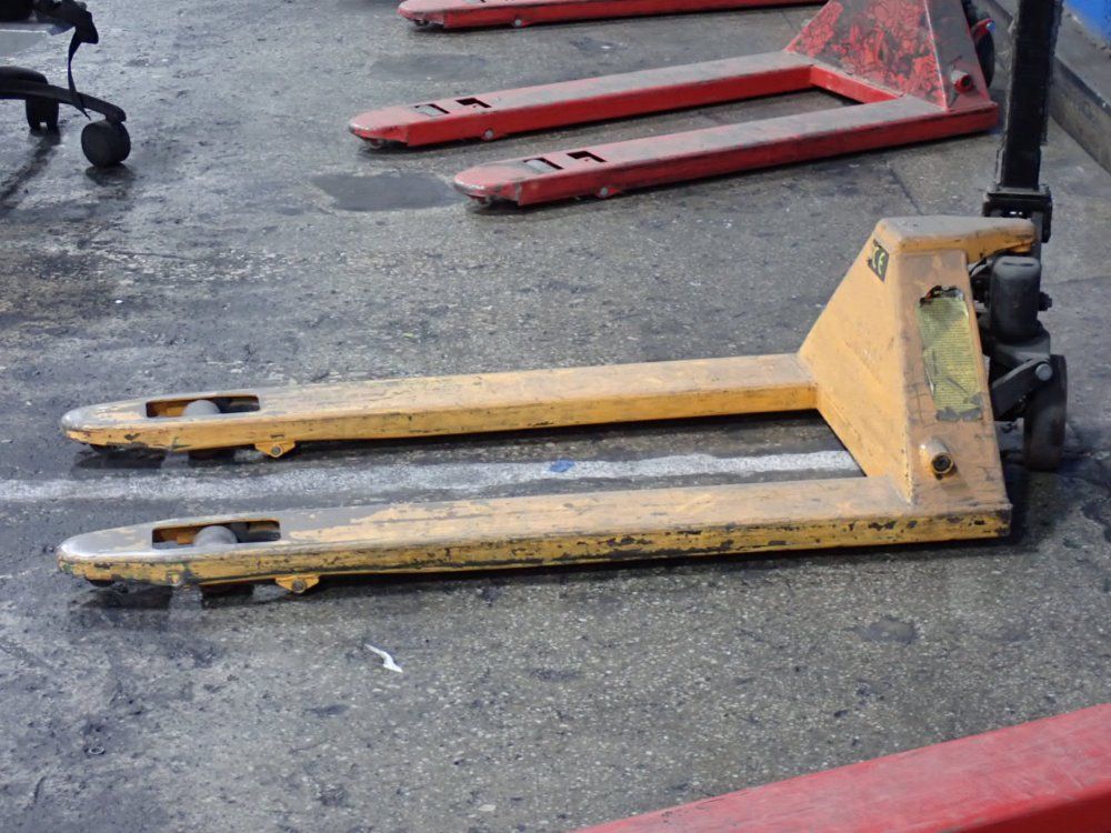Global 5500 Lbs Pallet Jack