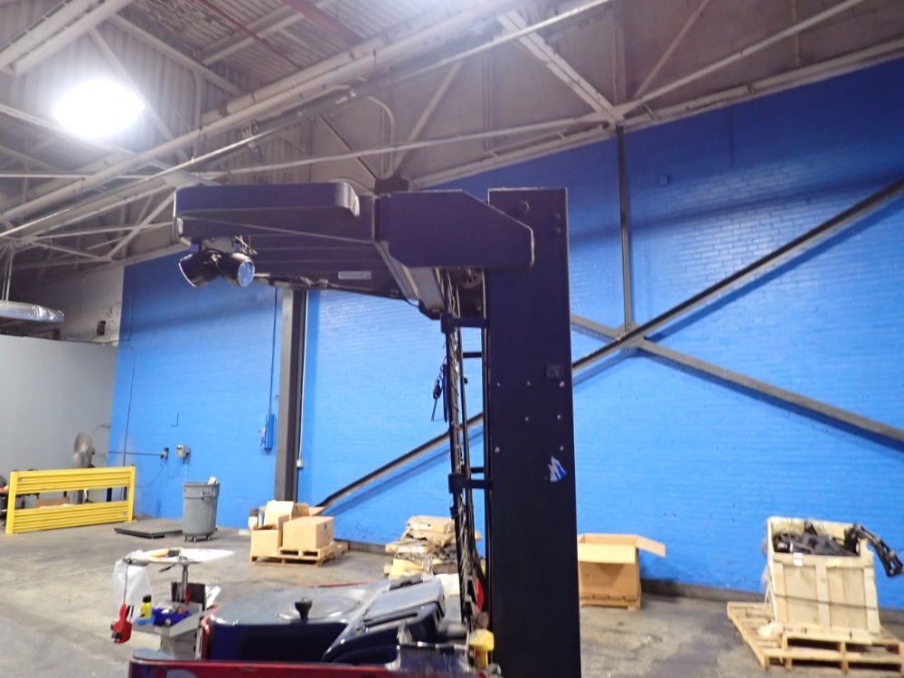 Raymond 4500 Lbs Electric Stand Up Fork Lift - Ez R40tt