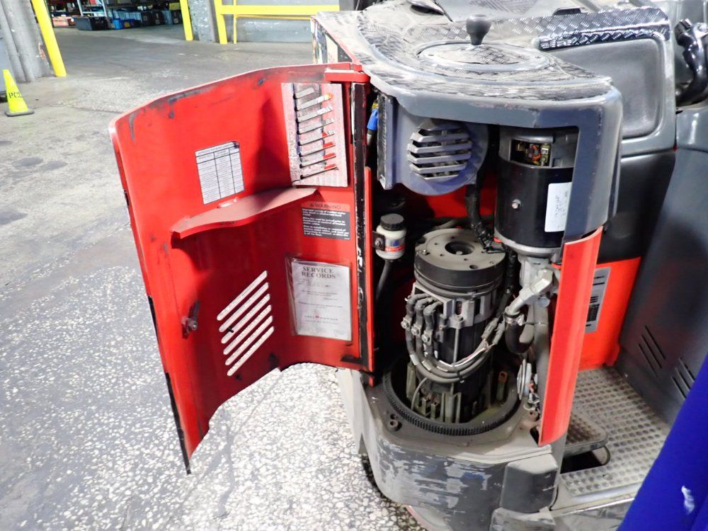 Raymond 4500 Lbs Electric Stand Up Fork Lift - Ez R40tt