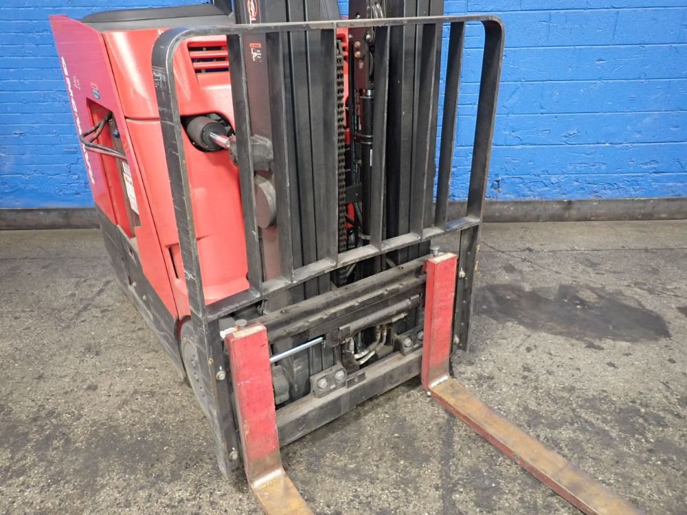 Raymond 3500 Lbs Electric Standup Forklift - 425-c35tt