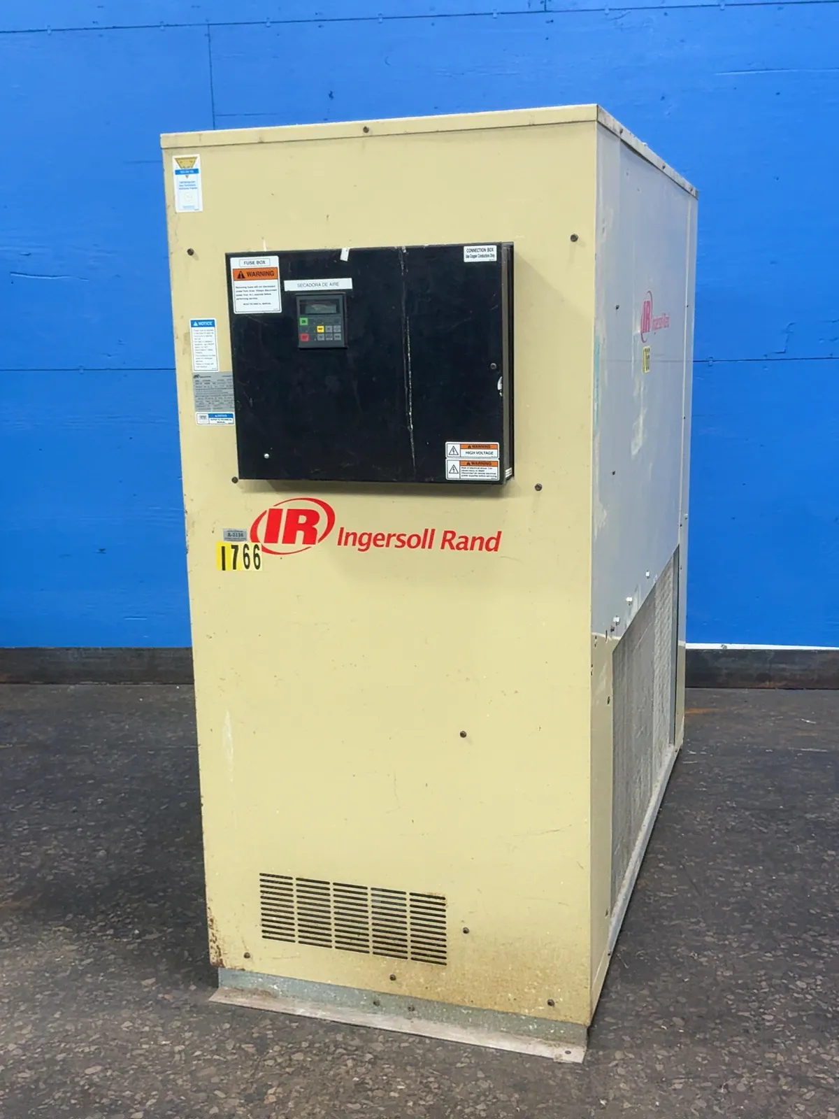 Ingersoll Rand 9 Hp Refrigerated Compressed Air Dryer - D2720ina400