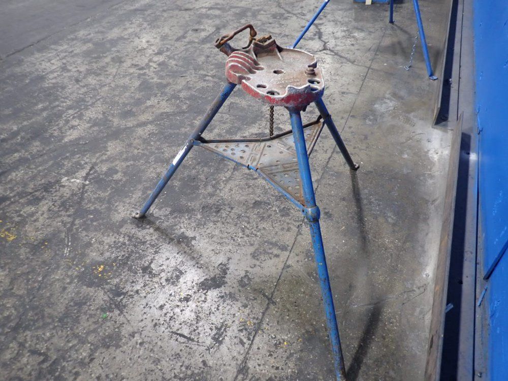 Ridgid Portable Tristand Chain Vise - 1/8 To 5