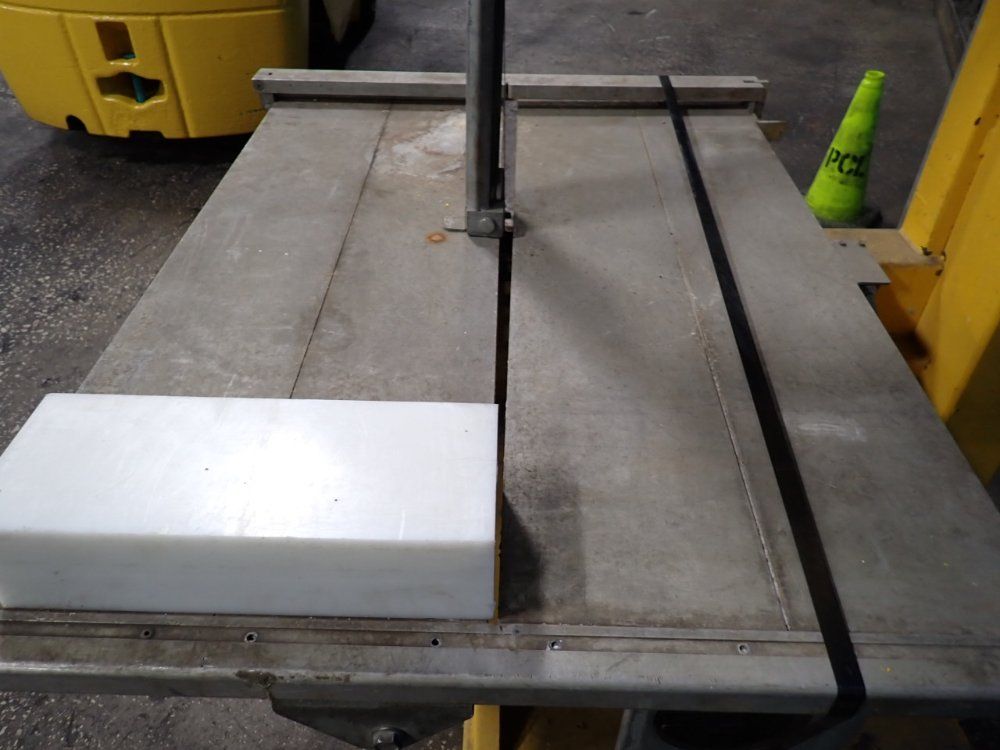 Ytong 19" X 16" Vertical Band Saw - Mbs-502