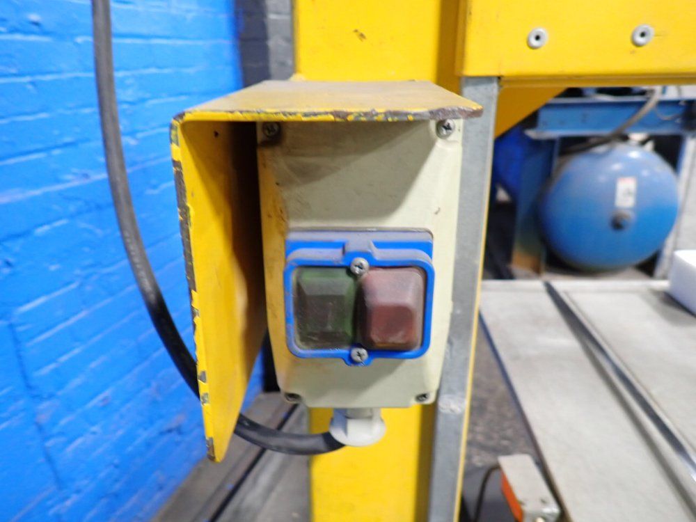 Ytong 19" X 16" Vertical Band Saw - Mbs-502