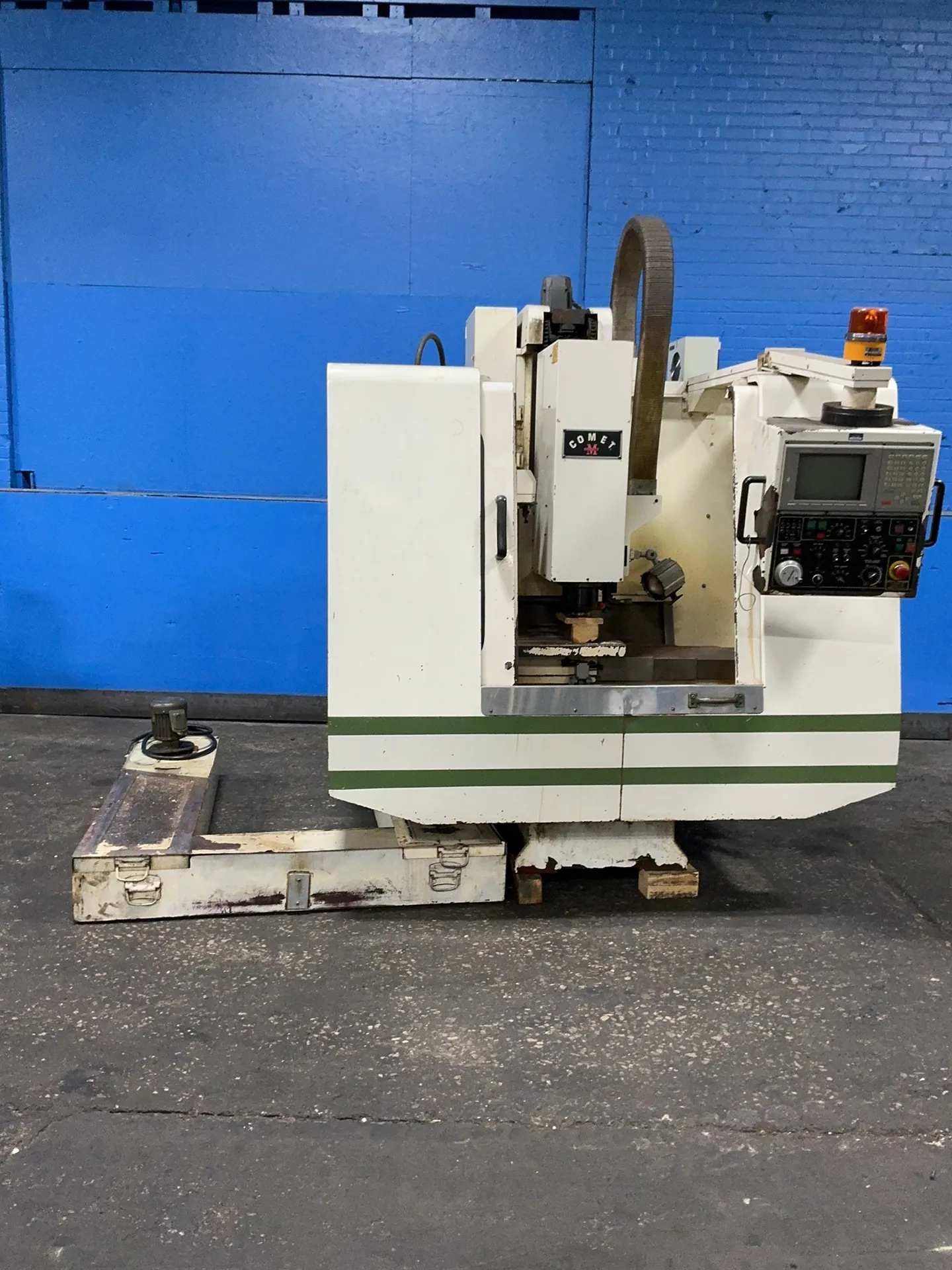 Comet 19” X 32” Cnc Vmc - Vmc-500