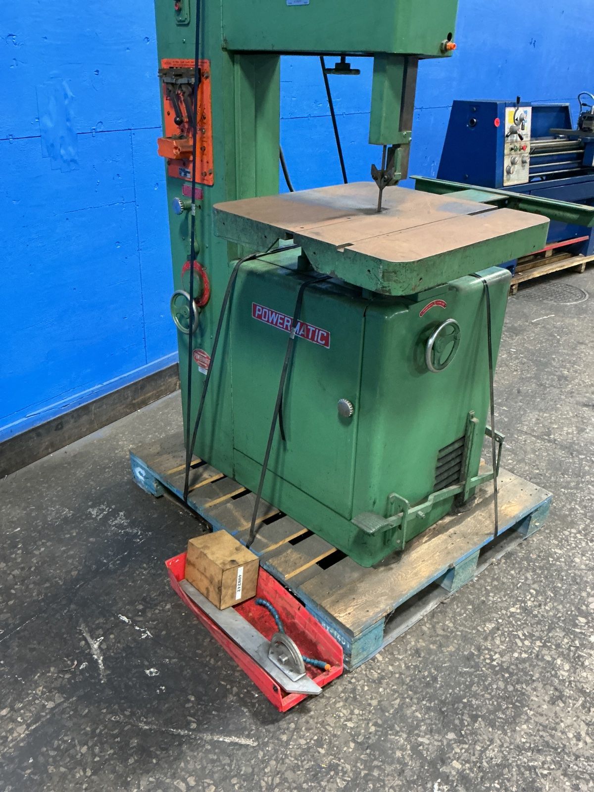 Powermatic 24” X 24” Vertical Band Saw - 87