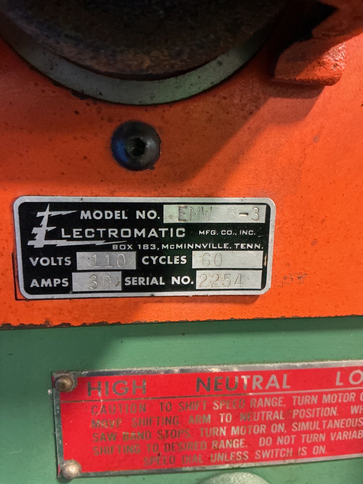 Powermatic 24” X 24” Vertical Band Saw - 87