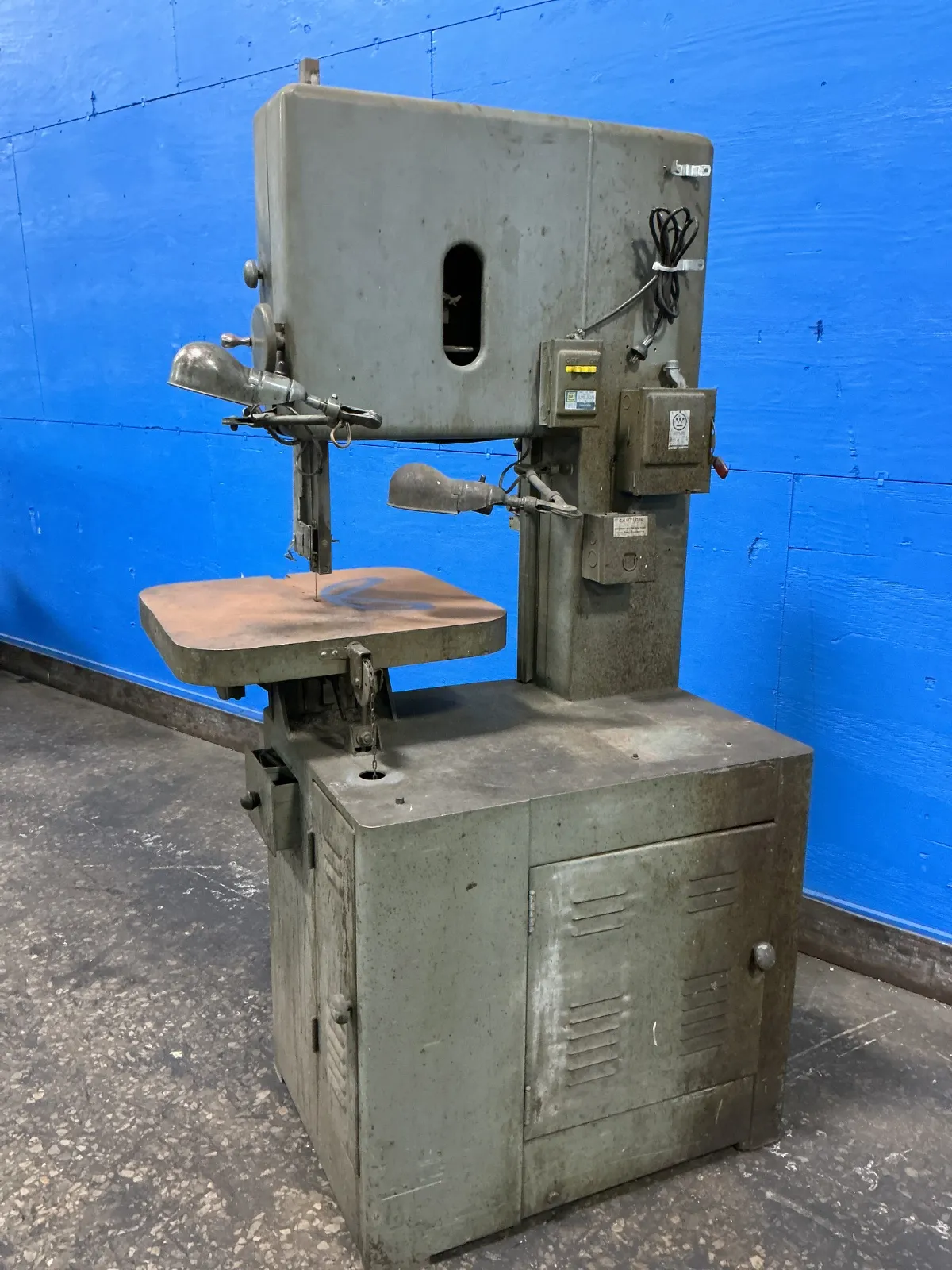 Grob Inc 24” X 24” Vertical Band Saw - Ns18