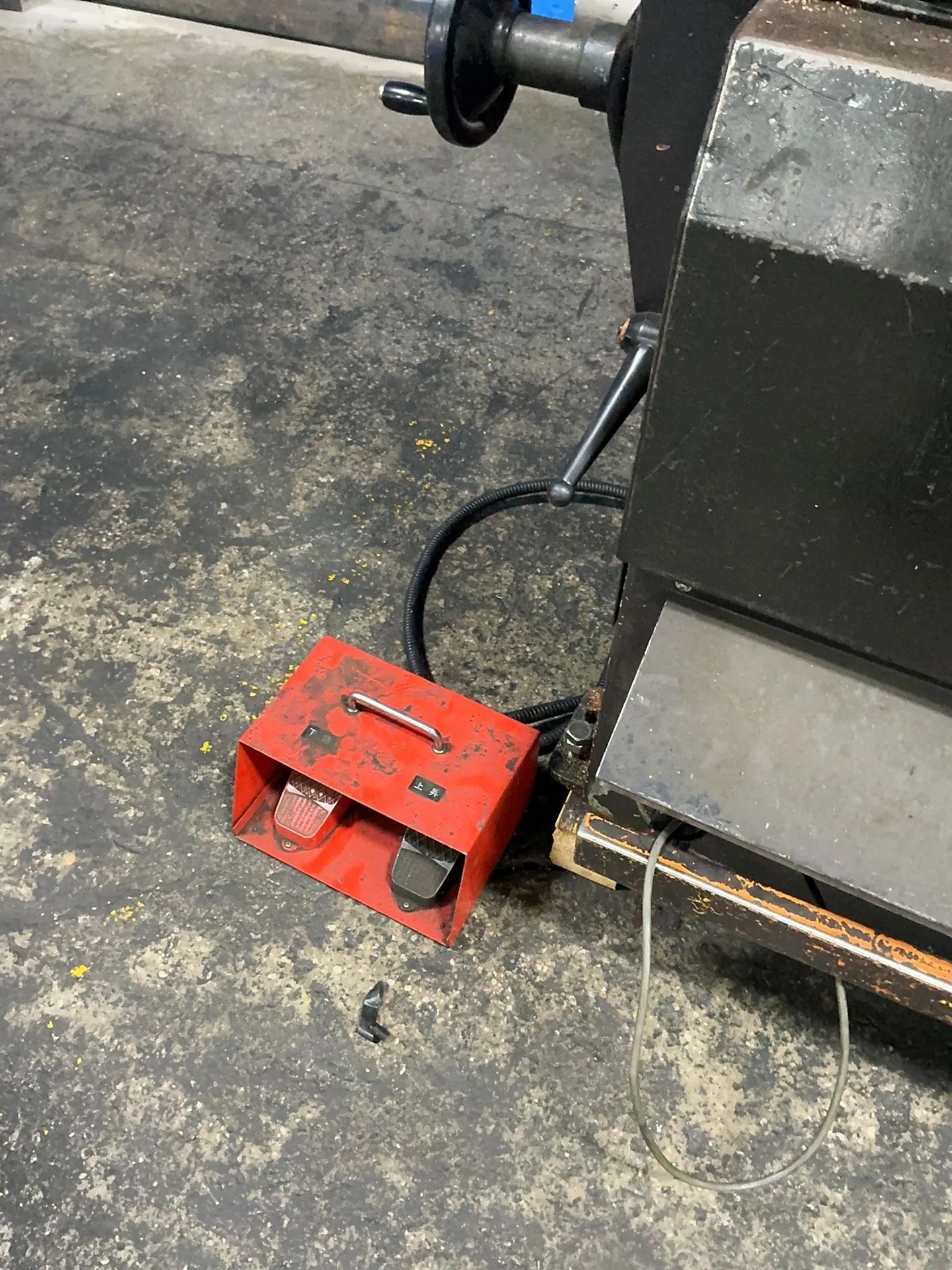 Amada 96” Press Brake - Rg 80