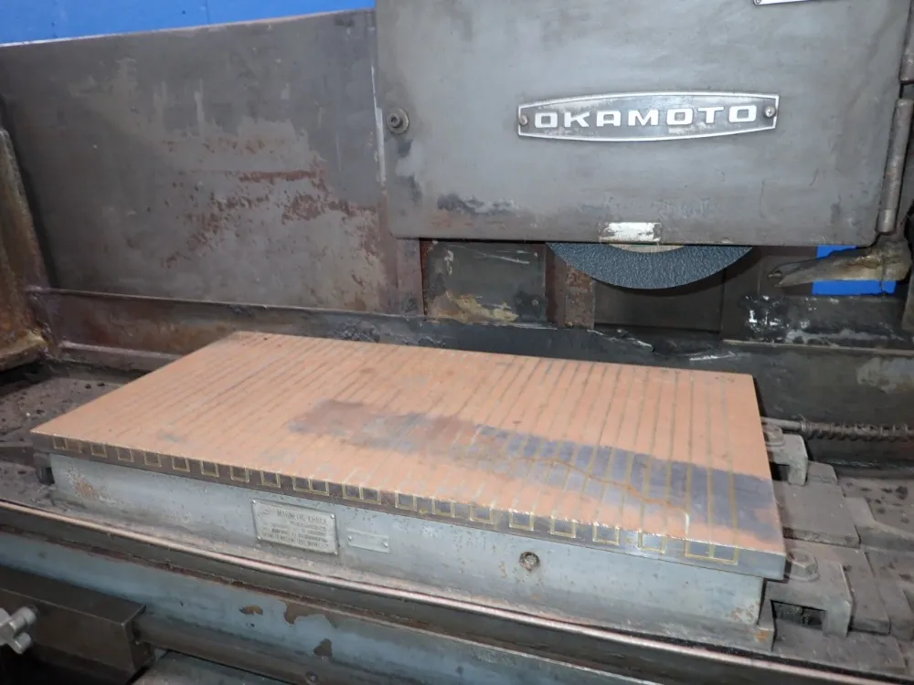 Okamoto 12" X 23" Surface Grinder - Accugar-124n