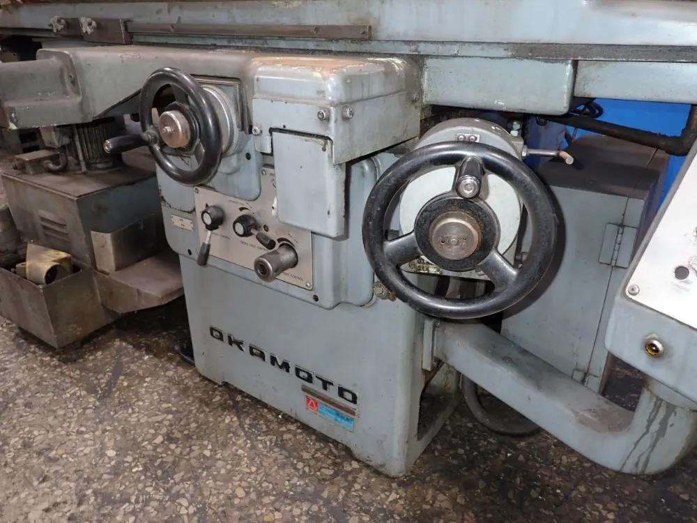 Okamoto 12" X 23" Surface Grinder - Accugar-124n