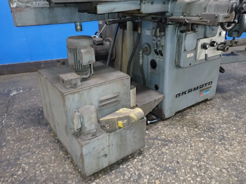 Okamoto 12" X 23" Surface Grinder - Accugar-124n