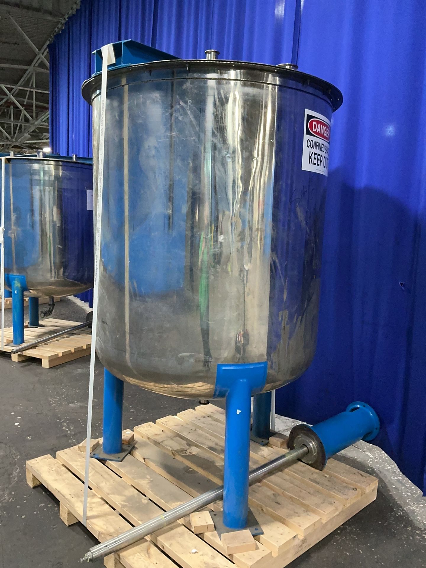 440 Gal S/s Tank