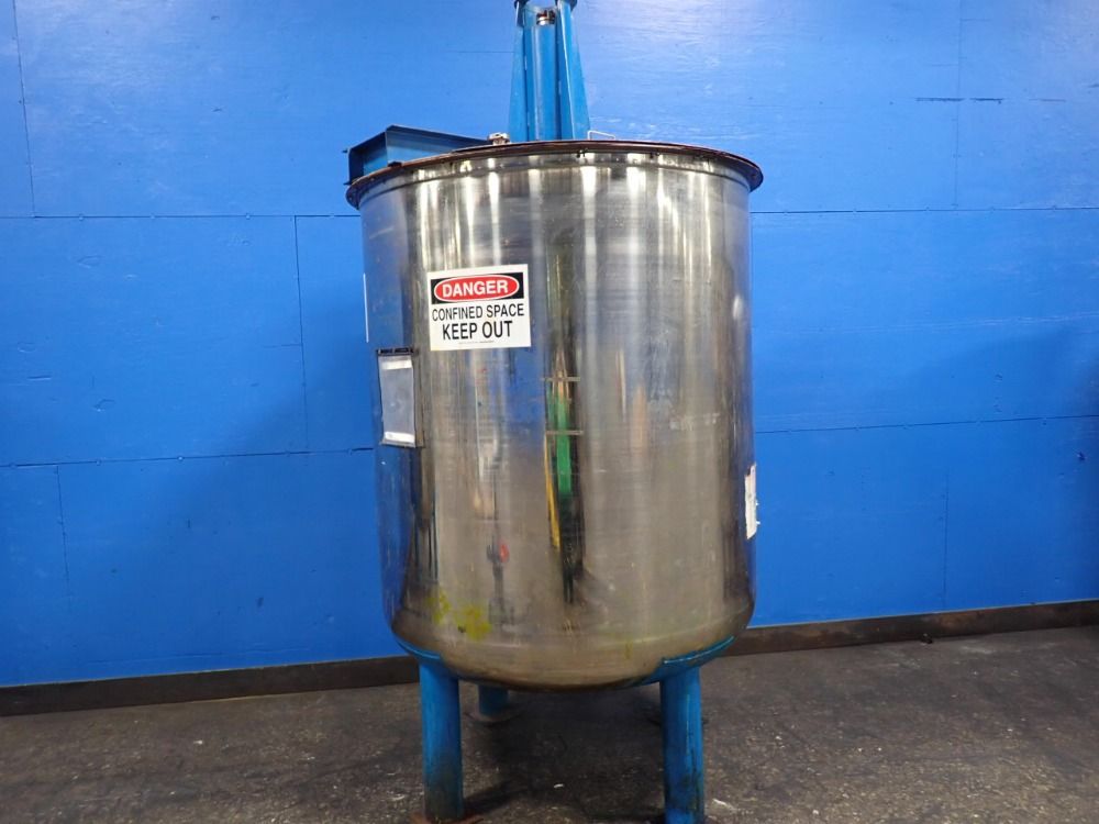 800 Gallons S/s Tank W/ Agitator