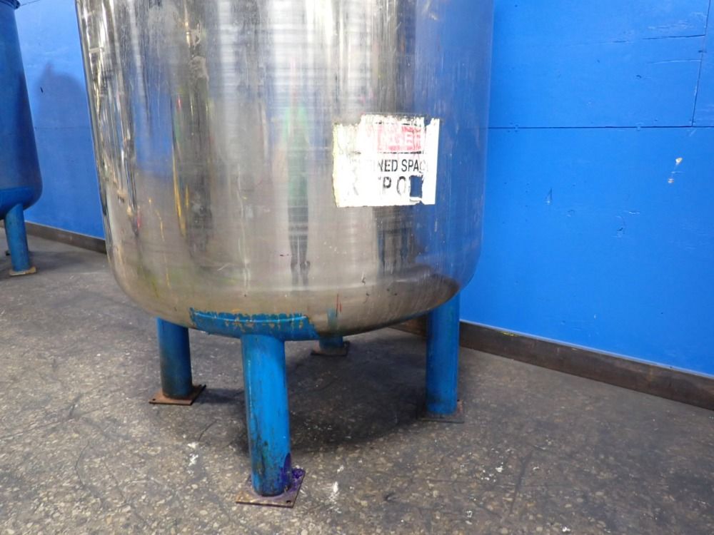 800 Gallons S/s Tank W/ Agitator