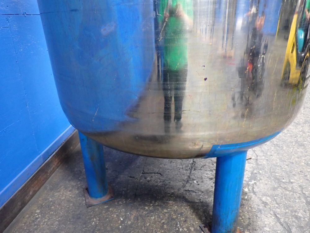 800 Gallons S/s Tank W/ Agitator