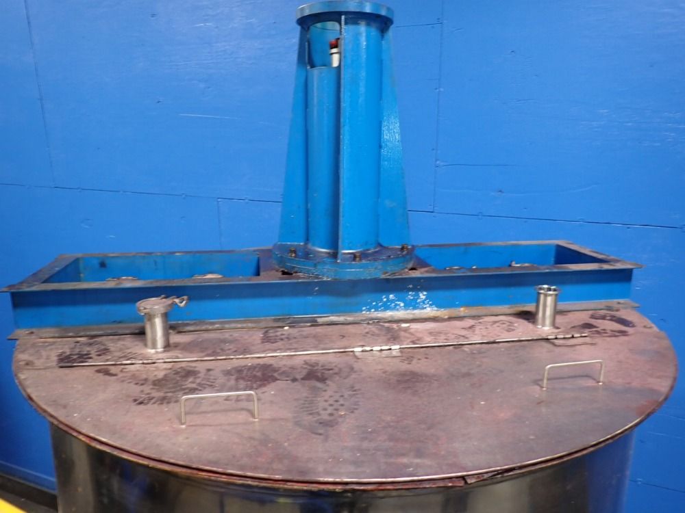 800 Gallons S/s Tank W/ Agitator