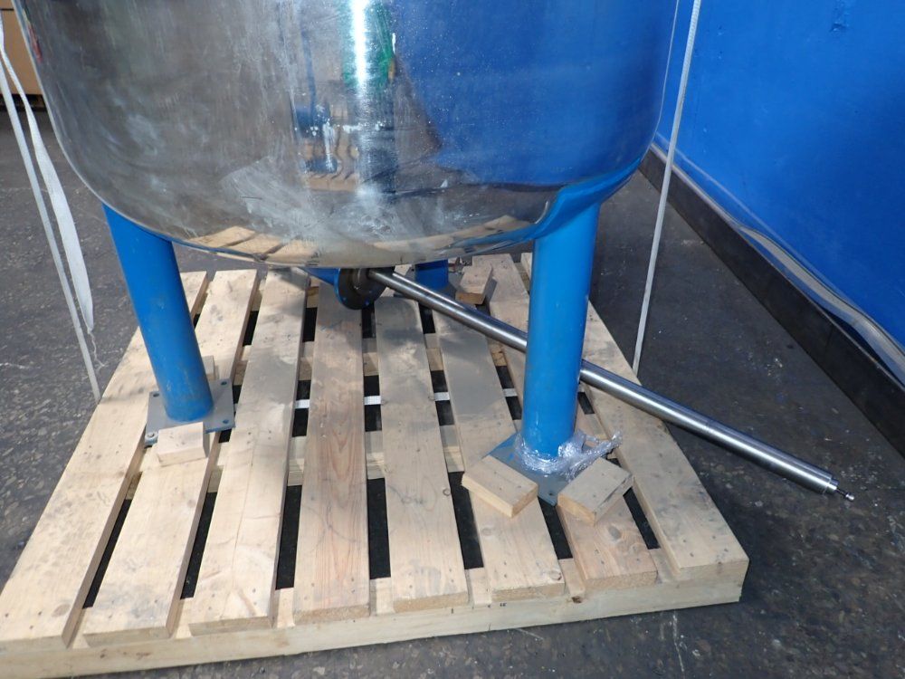 400 Gallons S/s Tank W/agitator