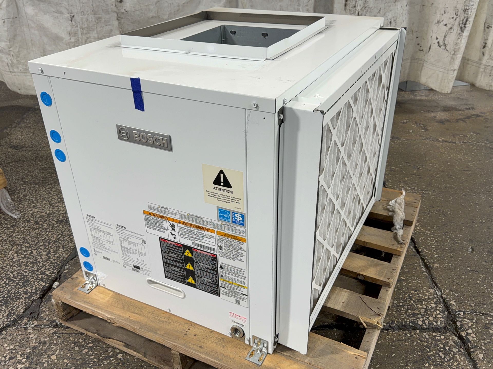 Bosch Water Source Heat Pump - Sm-060-1ahx-xrsata-chtx