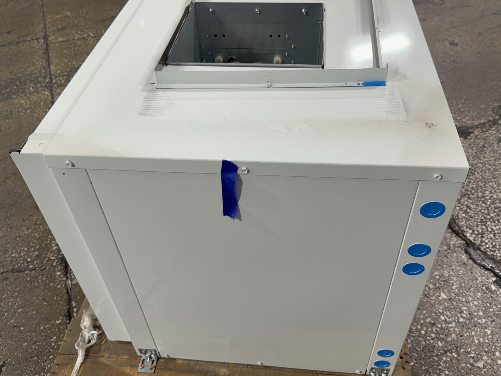 Bosch Water Source Heat Pump - Sm-060-1ahx-xrsata-chtx