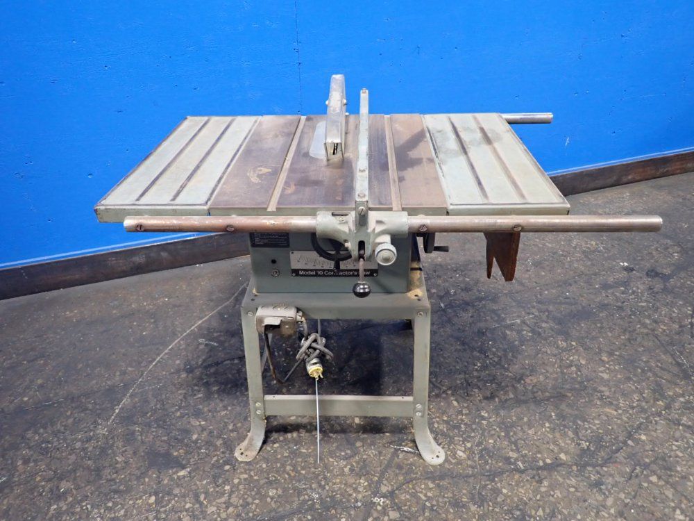 Delta 16" X 27" Table Saw - 10